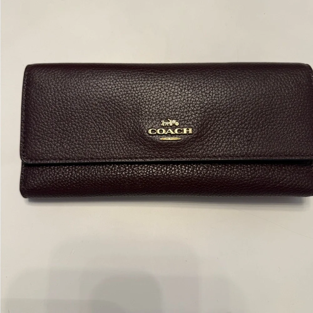 Coach Turnlock Dark Burgundy Chain Tote and Wallet Set - Picture 3 of 6